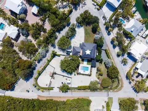 View/Area - 55 Ocean Front Dr, Key Largo, FL 33037 photo 2 of 5