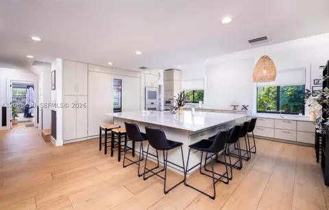 Kitchen - 55 Ocean Front Dr, Key Largo, FL 33037 photo 1 of 3