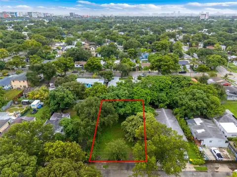 920 NW 51st St, Miami, FL 33127