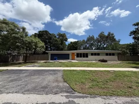 252 SW 61st Ave, Plantation, FL 33317