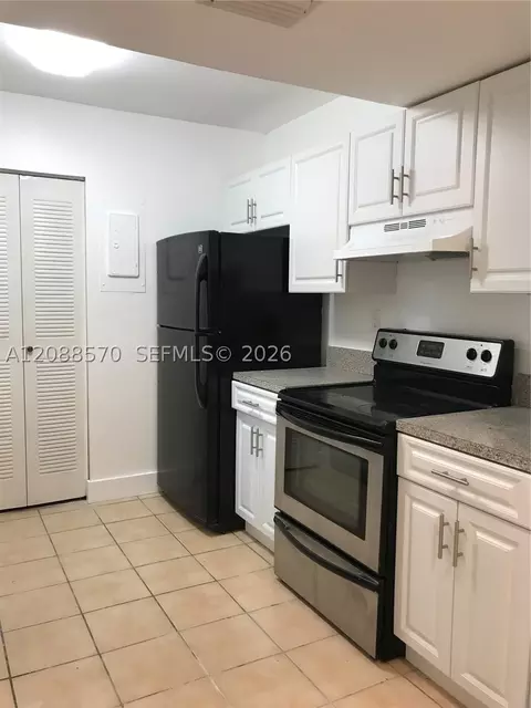 666 NW 114th Ave #203, Sweetwater, FL 33172