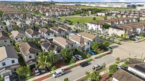 View/Area - 3440 W 110th St, Hialeah, FL 33018 photo 2 of 4