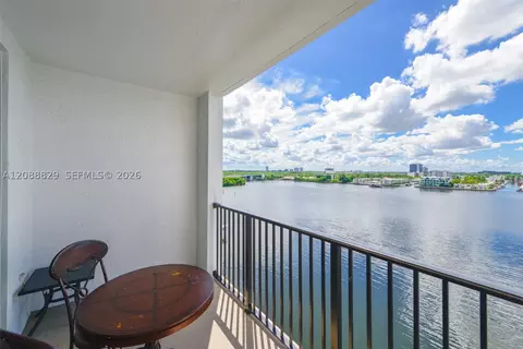 17100 N Bay Rd #1906, Sunny Isles Beach, FL 33160