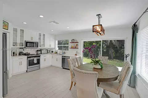 20831 NW 22nd Ct, Pembroke Pines, FL 33029