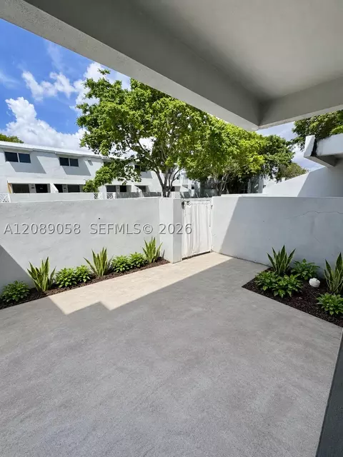 1968 NW 4th Ct #323, Miami, FL 33136