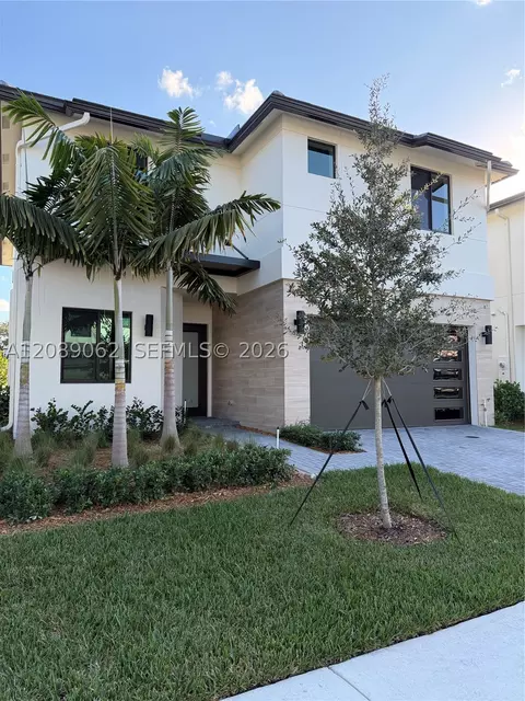 1438 SW 23rd St, Fort Lauderdale, FL 33315