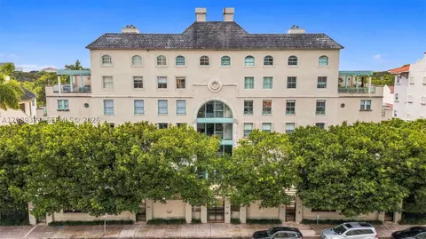 610 Valencia Ave #502, Coral Gables, FL 33134
