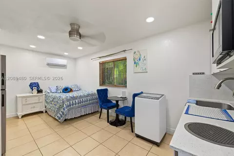 Bedroom - 7205 W 3rd Ave, Hialeah, FL 33014 photo 8 of 8