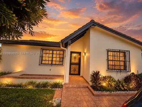 2219 SW 137th Pl, Miami, FL 33175