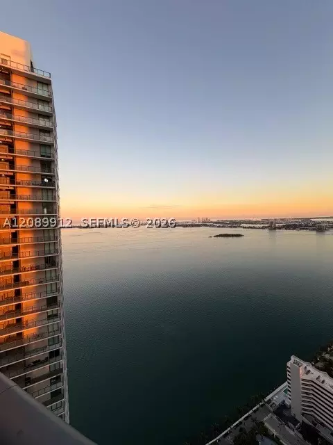 650 NE 32nd St #4406, Miami, FL 33137