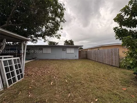 671 E 39th St, Hialeah, FL 33013 photo 9