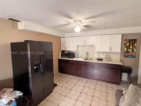 671 E 39th St, Hialeah, FL 33013 photo 5
