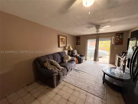 671 E 39th St, Hialeah, FL 33013 photo 7