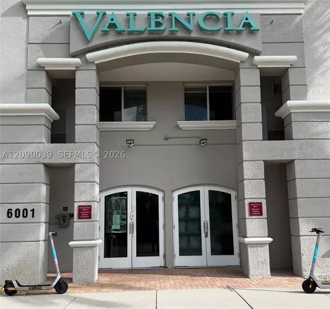 6001 SW 70th St #443, South Miami, FL 33143