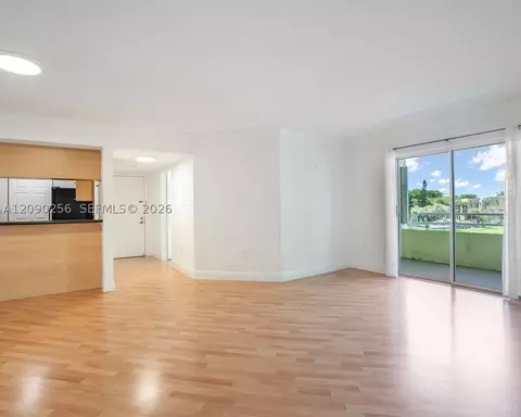 10765 SW 108th Ave #305, Miami, FL 33176