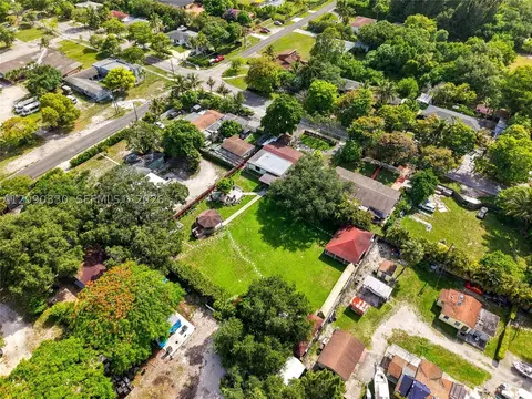 15425 N Miami Ave, Miami, FL 33169