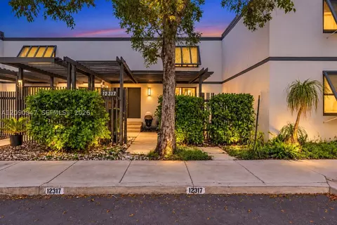 12317 NW 11th St, Pembroke Pines, FL 33026