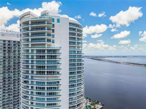 2127 SE Brickell Ave #1406, Miami, FL 33129