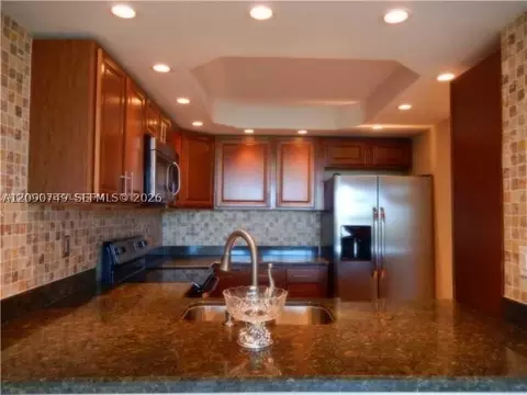 Undisclosed, Miami Beach, FL 33141
