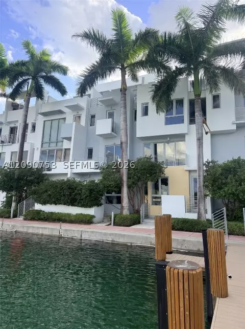 1874 N Shore Dr #4, Miami Beach, FL 33141