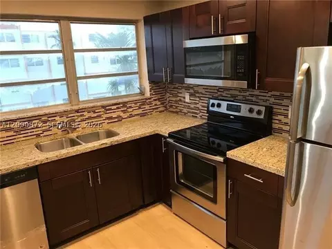2501 NW 41st Ave #302, Lauderhill, FL 33313