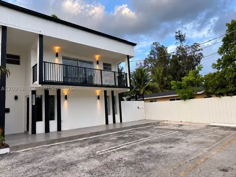 3301 NW 13th Ter, Miami, FL 33125