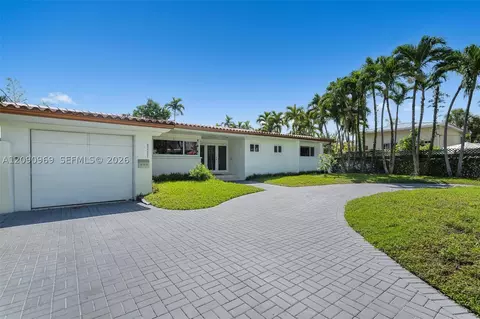Exterior - 9217 Bay Dr, Surfside, FL 33154 photo 1 of 8