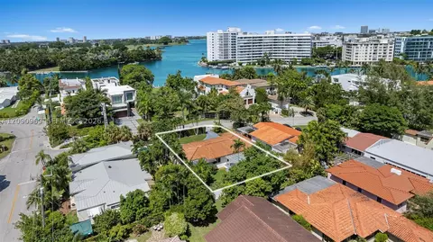 View/Area - 9217 Bay Dr, Surfside, FL 33154 photo 9 of 12