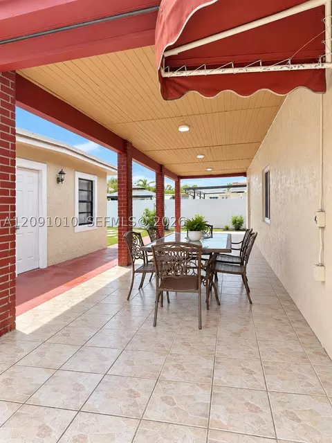 Exterior - 5551 E 4th Ave, Hialeah, FL 33013 photo 2 of 3