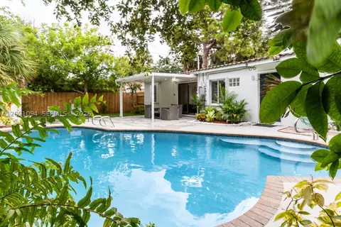 1705 SW 13th Ct, Fort Lauderdale, FL 33312