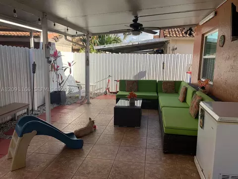 Exterior - 6940 W 25th Ln, Hialeah, FL 33016 photo 1 of 2