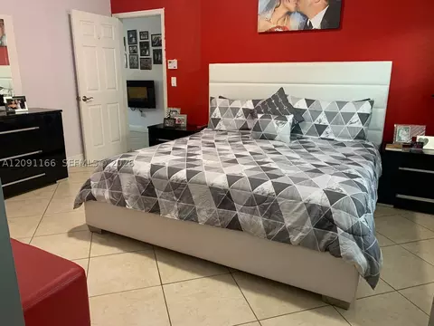 Bedroom - 6940 W 25th Ln, Hialeah, FL 33016 photo 3 of 3