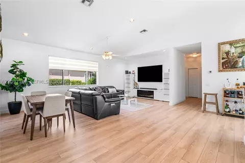 Living - 6420 Mallards Way, Coconut Creek, FL 33073 photo 1 of 3