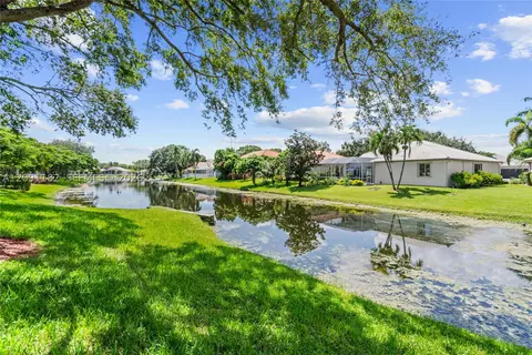 Exterior - 6420 Mallards Way, Coconut Creek, FL 33073 photo 12 of 16