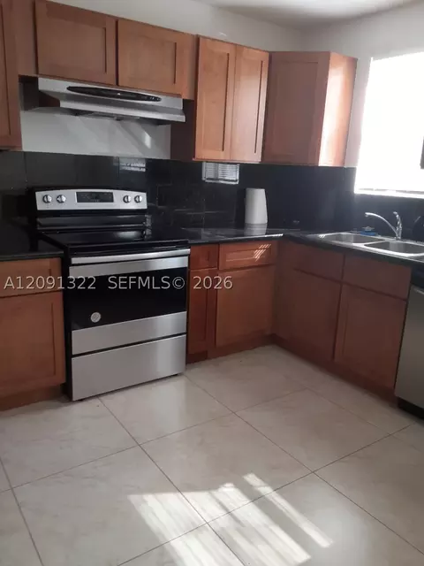 2200 Taylor St #101, Hollywood, FL 33020