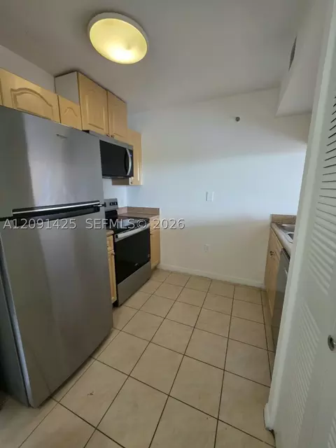 102 SW 6th Ave #604, Miami, FL 33130