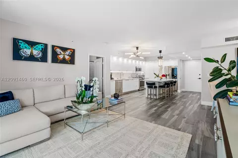 17555 Atlantic Blvd #UPH3, Sunny Isles Beach, FL 33160