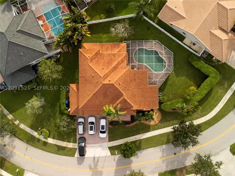 17930 NW 13th St, Pembroke Pines, FL 33029