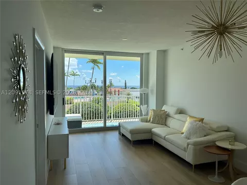 3020 NE 32nd Ave #721, Fort Lauderdale, FL 33308