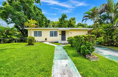 420 NW 42nd St, Miami, FL 33127