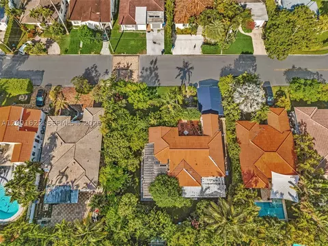 8945 Dickens Ave, Surfside, FL 33154 photo 10