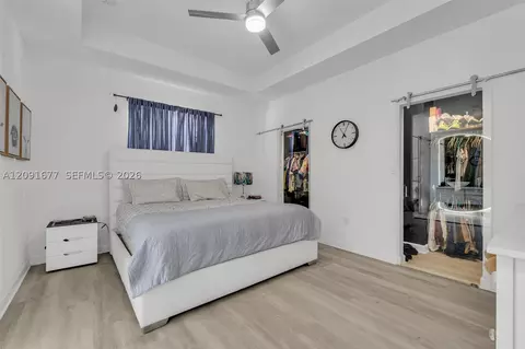 Bedroom - 3309 W 91st Ter, Hialeah, FL 33018 photo 5 of 5