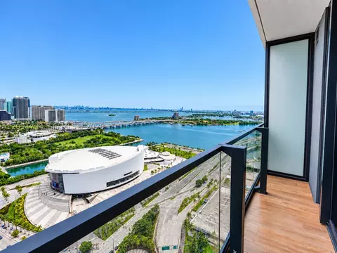 398 NE 5th St #3805, Miami, FL 33132