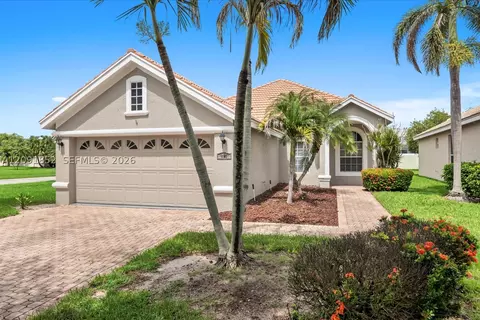 827 SW Lake Charles Cir, Port Saint Lucie, FL 34986