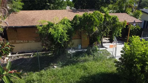 5205 Wiley St, Hollywood, FL 33021 photo 4