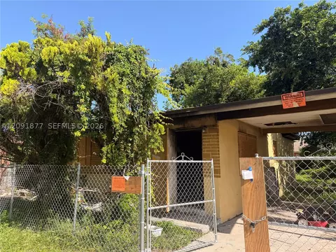 5205 Wiley St, Hollywood, FL 33021 photo 8