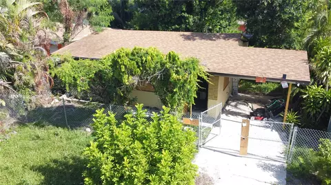 5205 Wiley St, Hollywood, FL 33021 photo 3