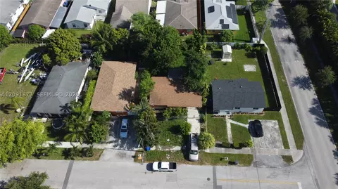 5205 Wiley St, Hollywood, FL 33021