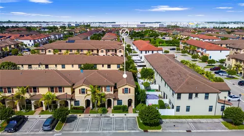 View/Area - 10496 W 33rd Ln, Hialeah, FL 33018 photo 7 of 8