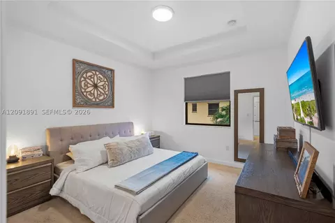 Bedroom - 10496 W 33rd Ln, Hialeah, FL 33018 photo 1 of 4